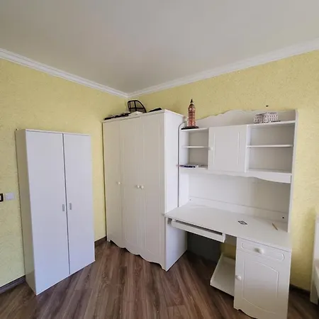 Apartamento Сдаётся Посуточно Трёхкомнатная Квартира В Прекрасном Комплексе Перла *