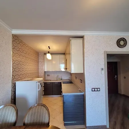Сдаётся Посуточно Трёхкомнатная Квартира В Прекрасном Комплексе Перла Burgas